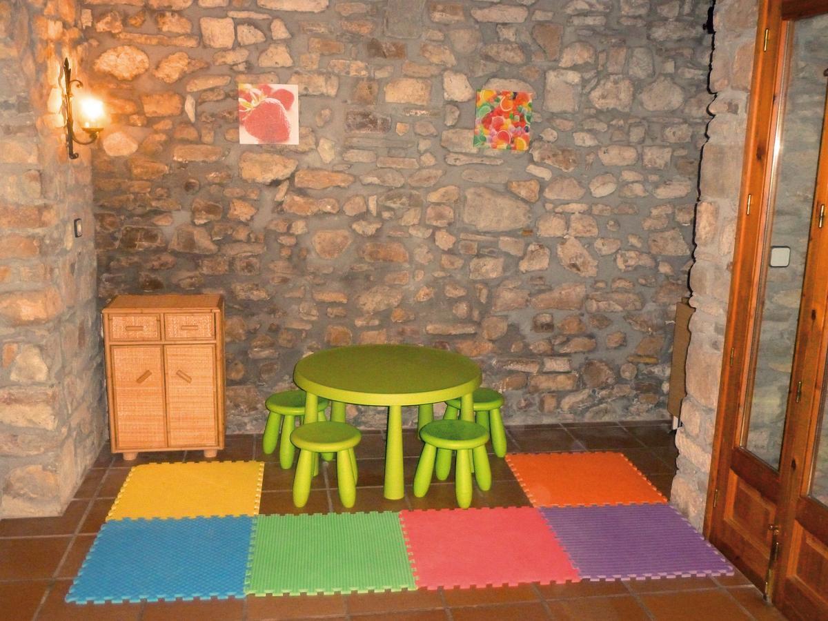 Can Mahola Beuda Exterior photo